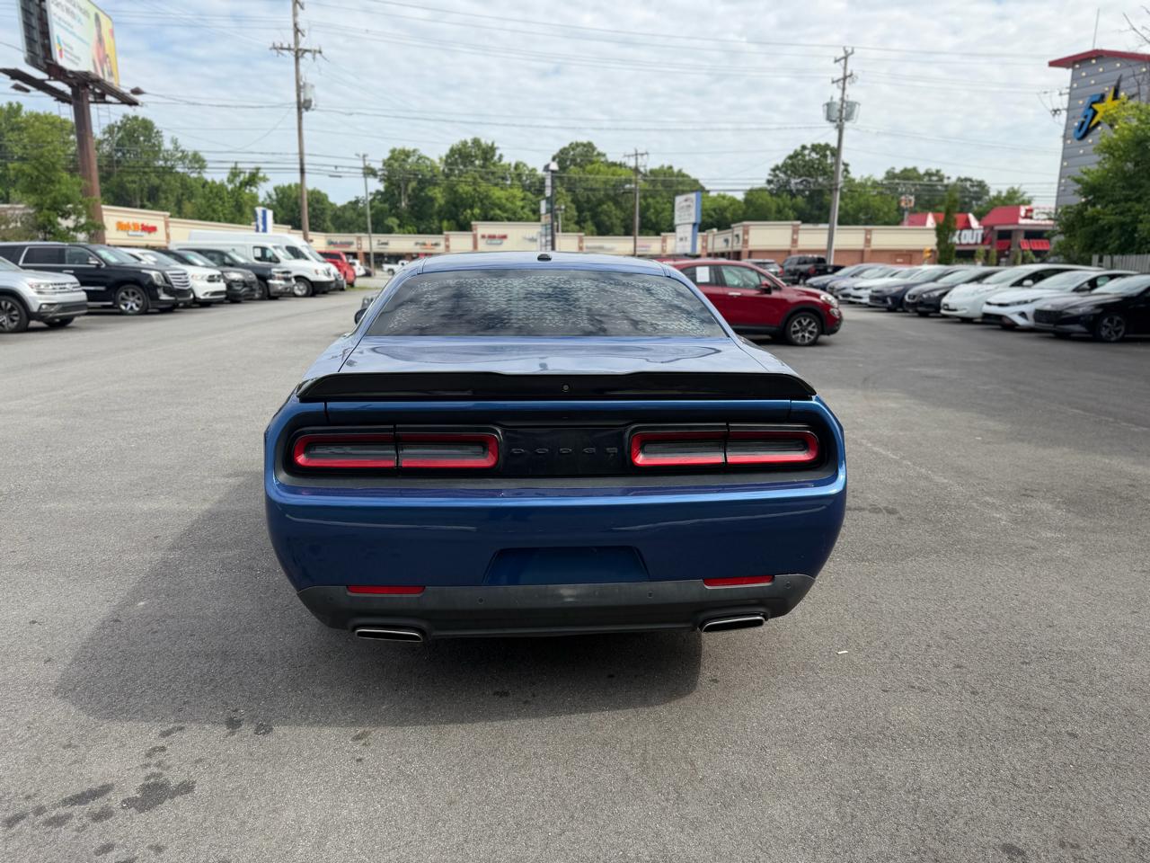 Dodge Challenger SXT RWD 2020