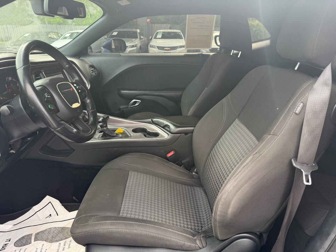 Dodge Challenger SXT RWD 2020