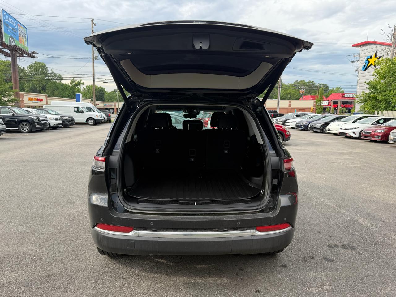 Jeep Grand Cherokee Limited 4x2 2023