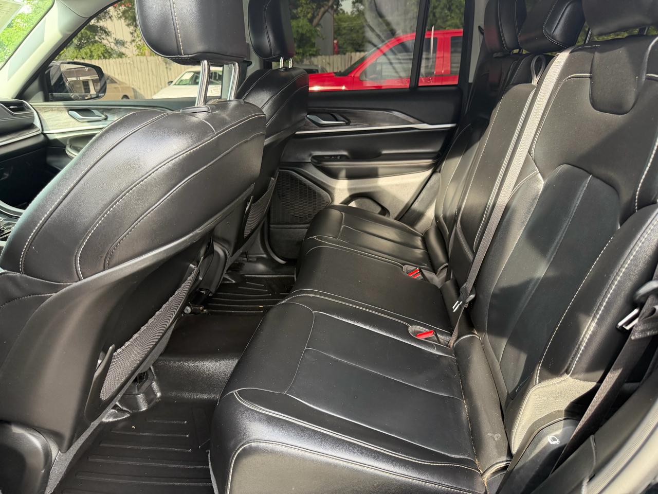 Jeep Grand Cherokee Limited 4x2 2023