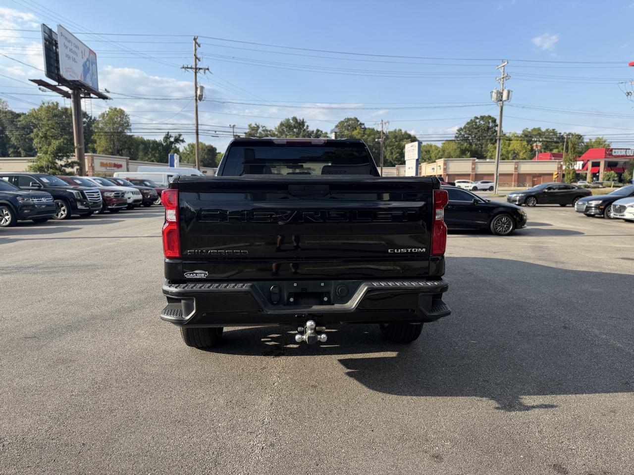 Chevrolet Silverado 1500 LTD 2WD Crew Cab 147" Custom 2022