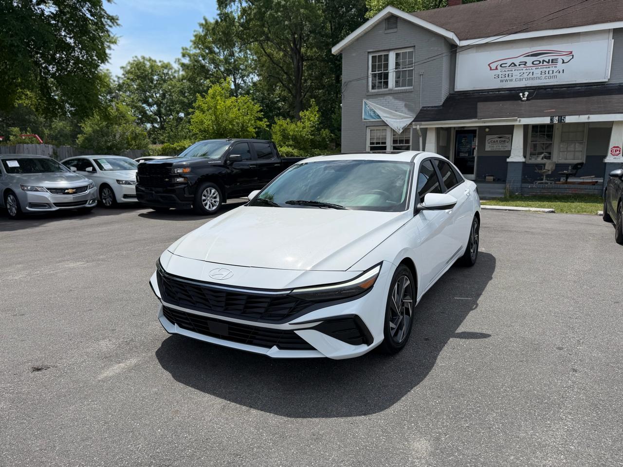 2024 Hyundai Elantra SEL IVT