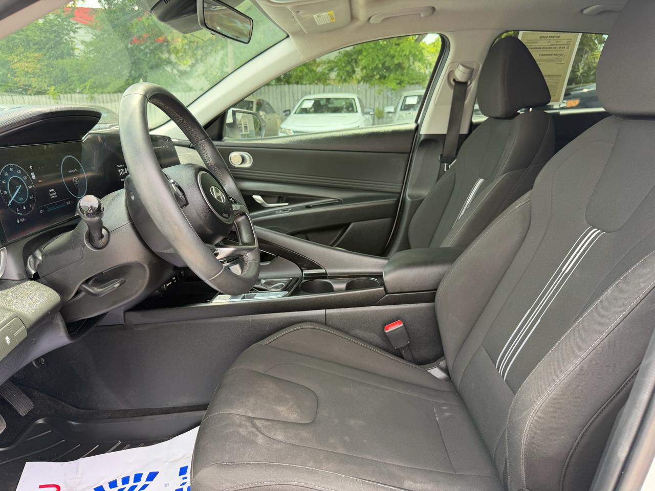 Hyundai Elantra SEL IVT 2024