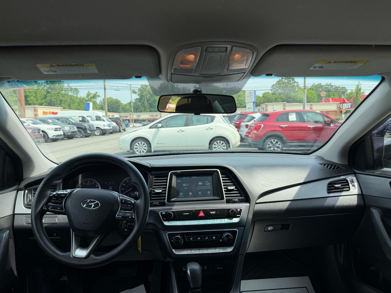 Hyundai Sonata SE 2.4L 2018