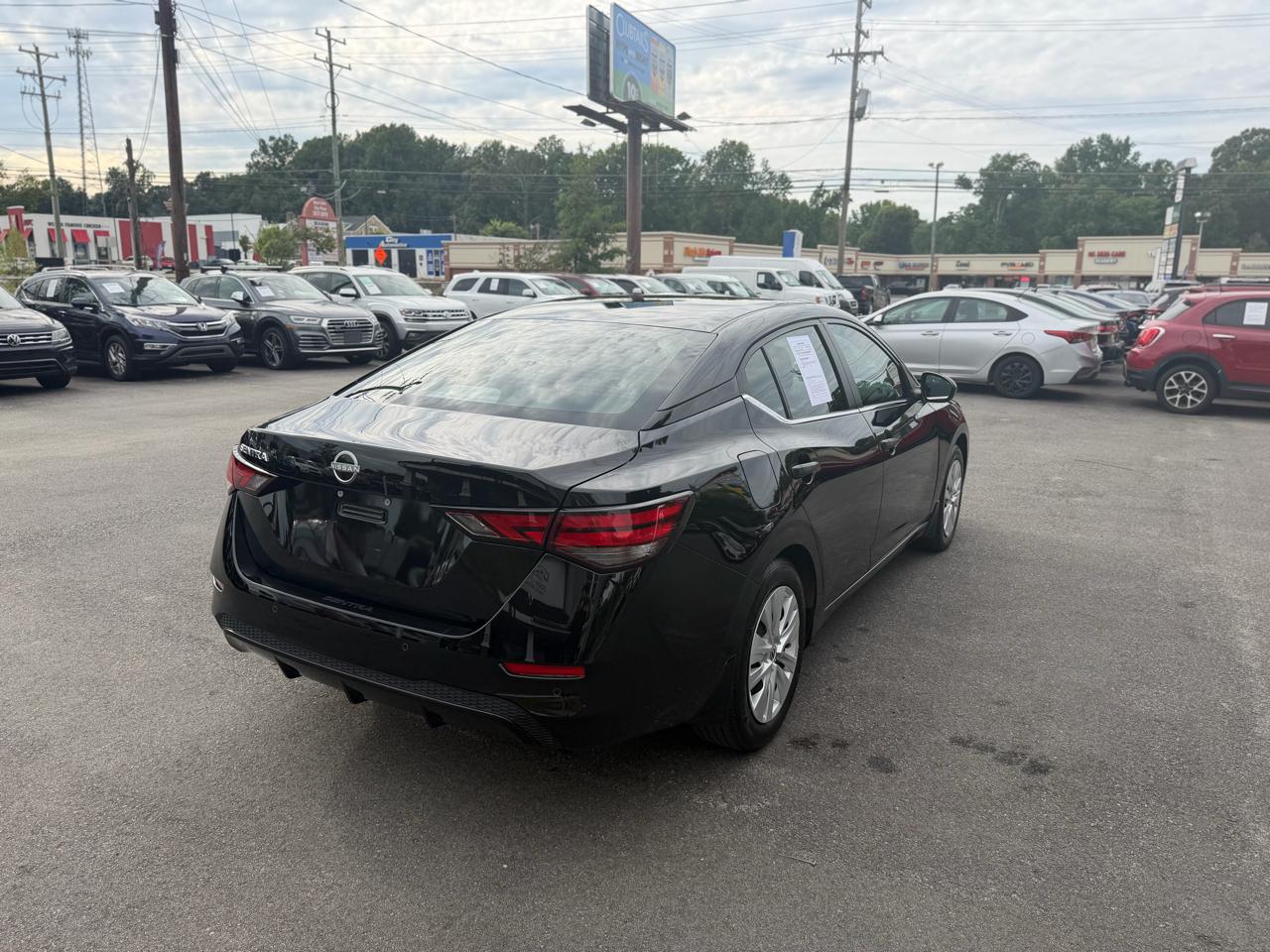 Nissan Sentra S CVT 2025