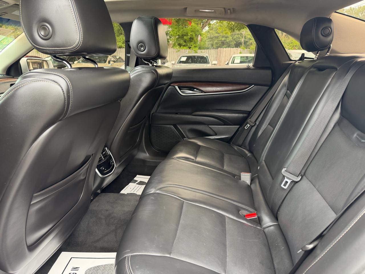 Cadillac XTS 4dr Sdn Luxury FWD 2019