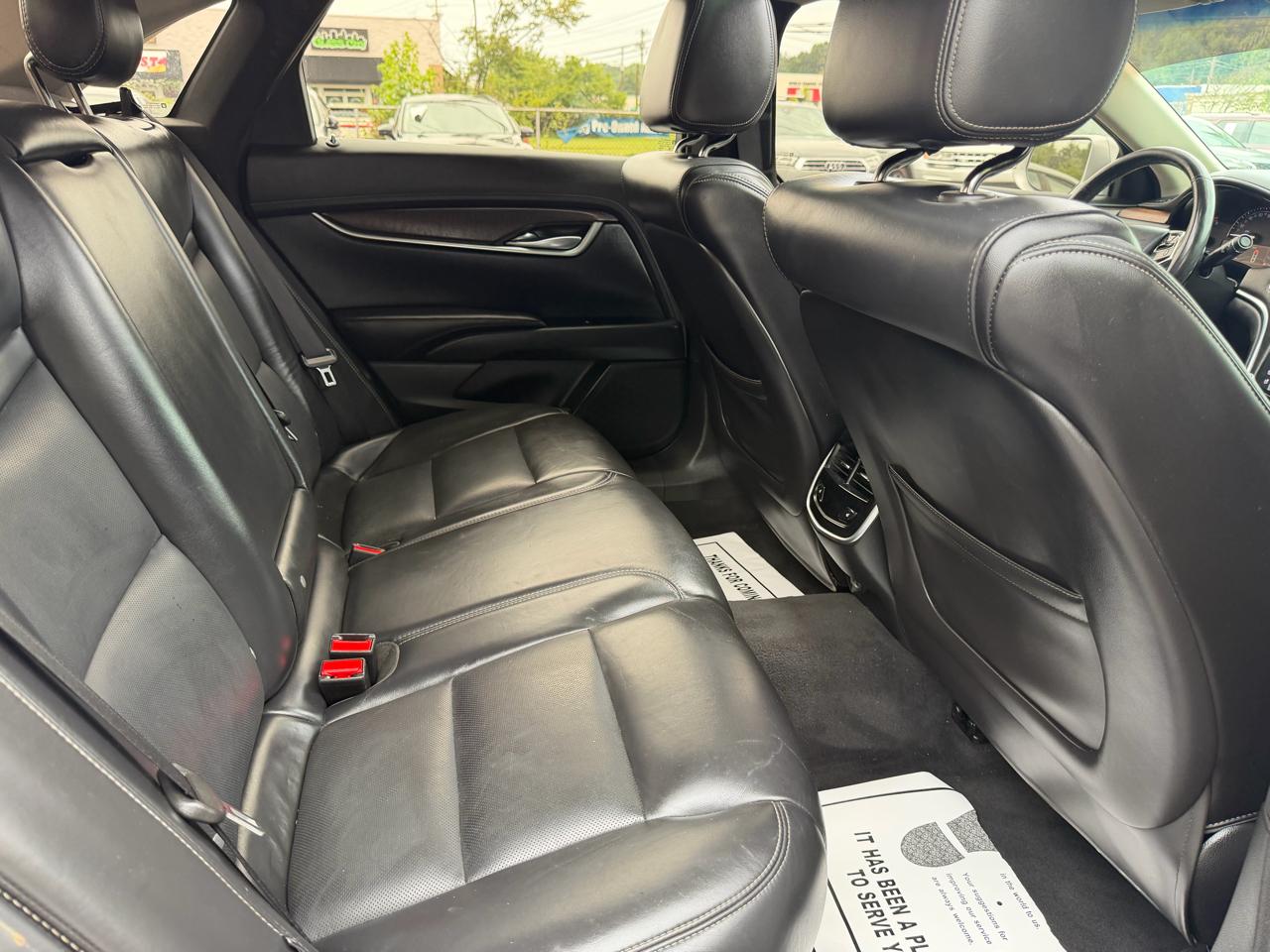 Cadillac XTS 4dr Sdn Luxury FWD 2019