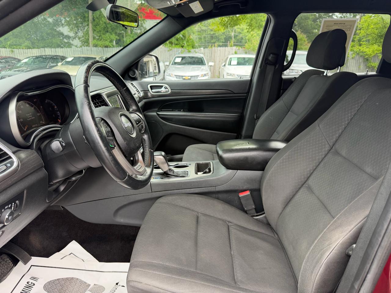 Jeep Grand Cherokee Laredo 4x2 *Ltd Avail* 2018