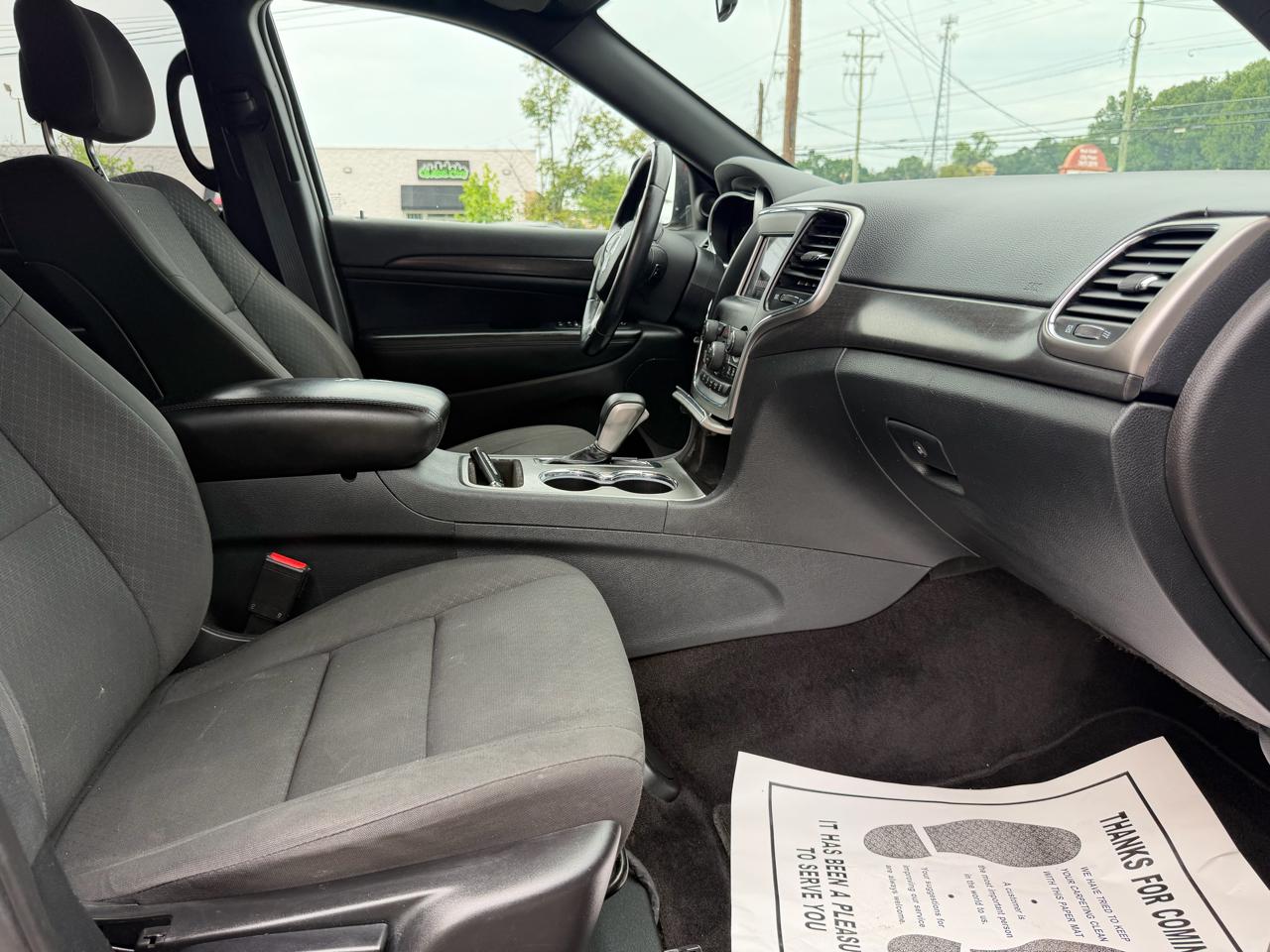 Jeep Grand Cherokee Laredo 4x2 *Ltd Avail* 2018