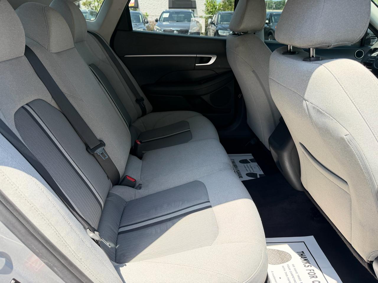 Hyundai Sonata SE 2.5L 2021