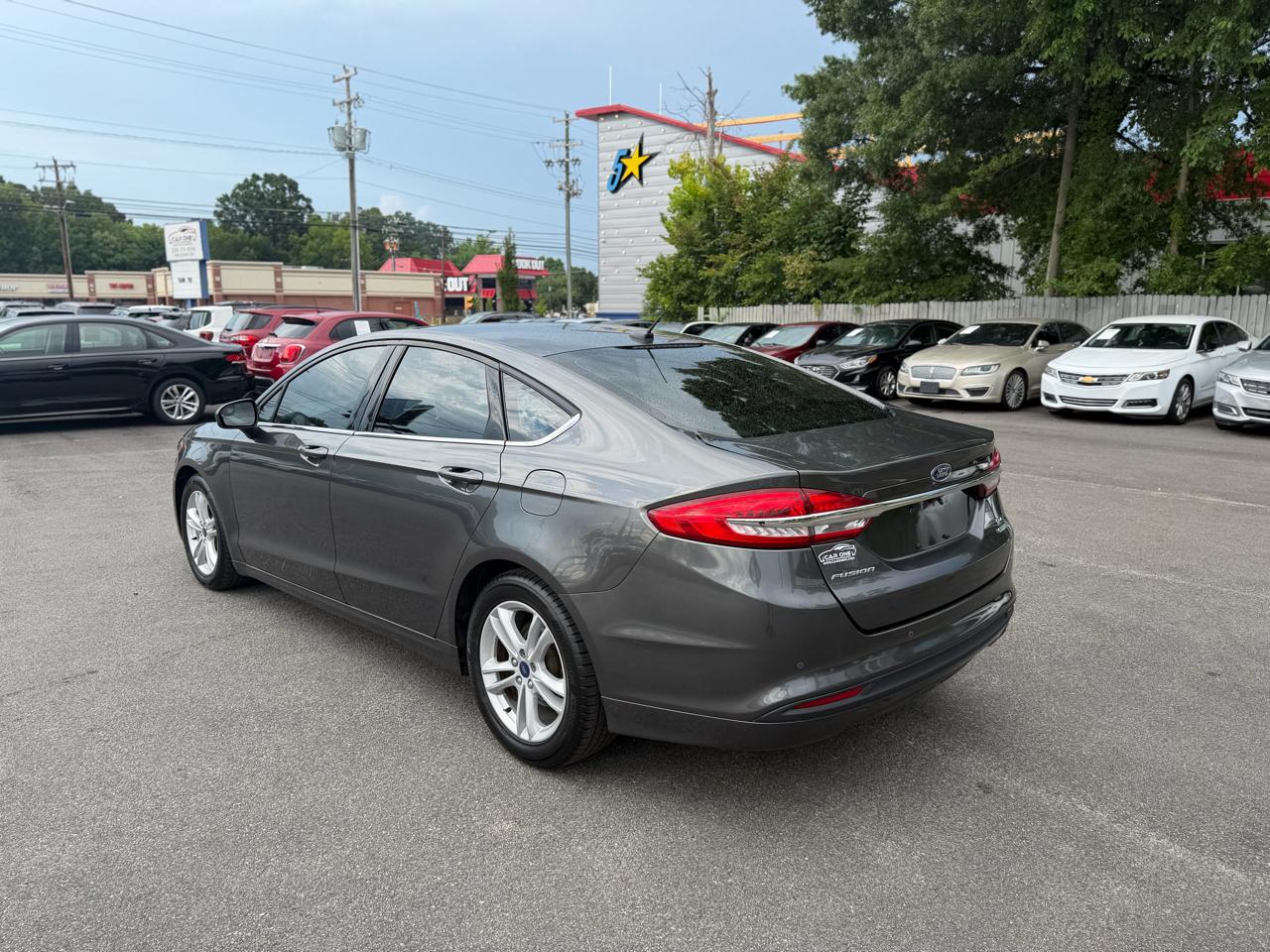 Ford Fusion SE FWD 2018