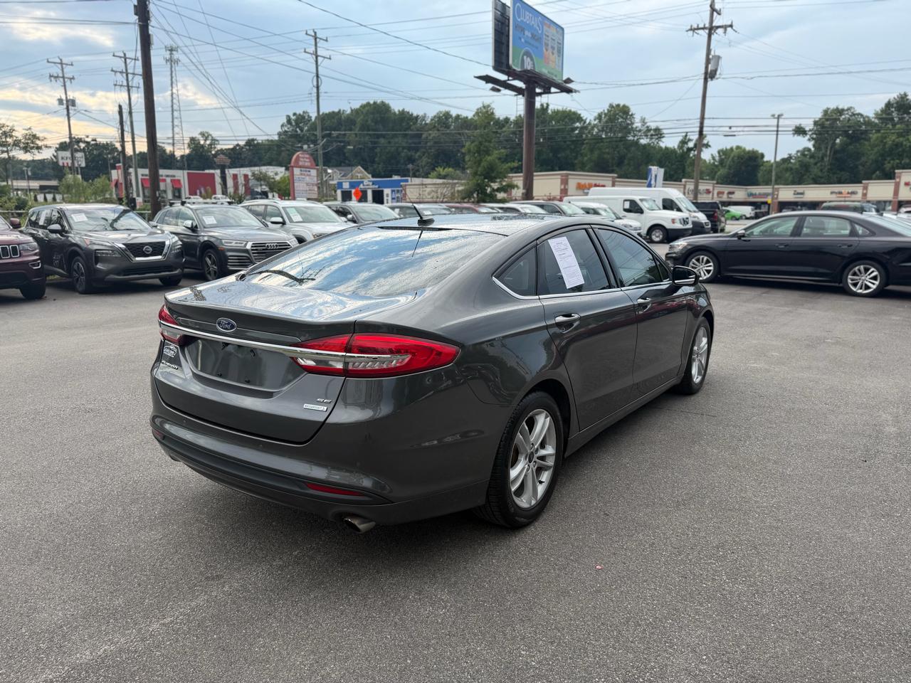Ford Fusion SE FWD 2018
