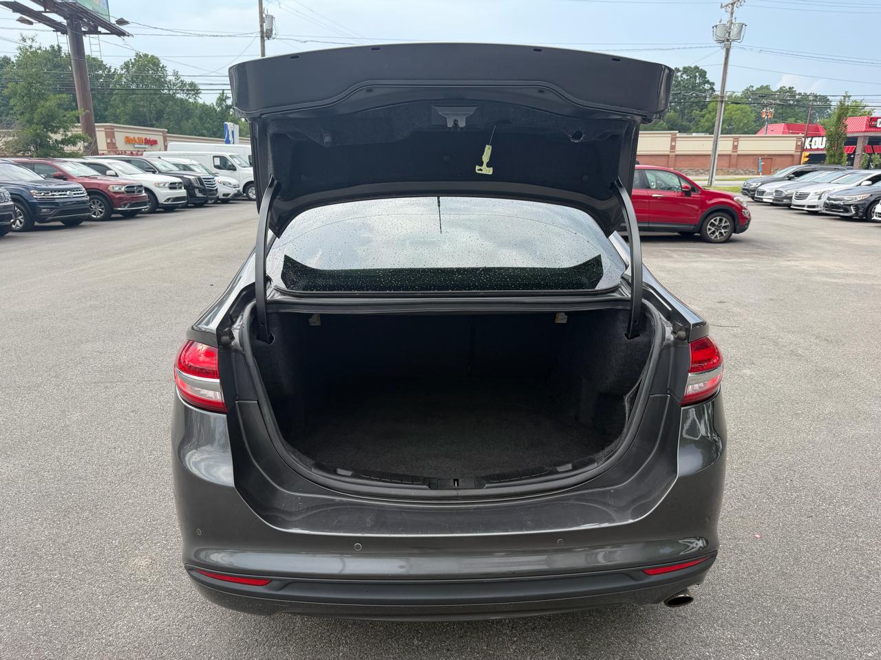 Ford Fusion SE FWD 2018