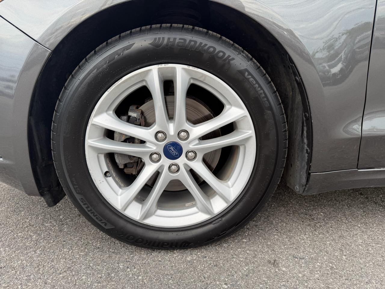 Ford Fusion SE FWD 2018