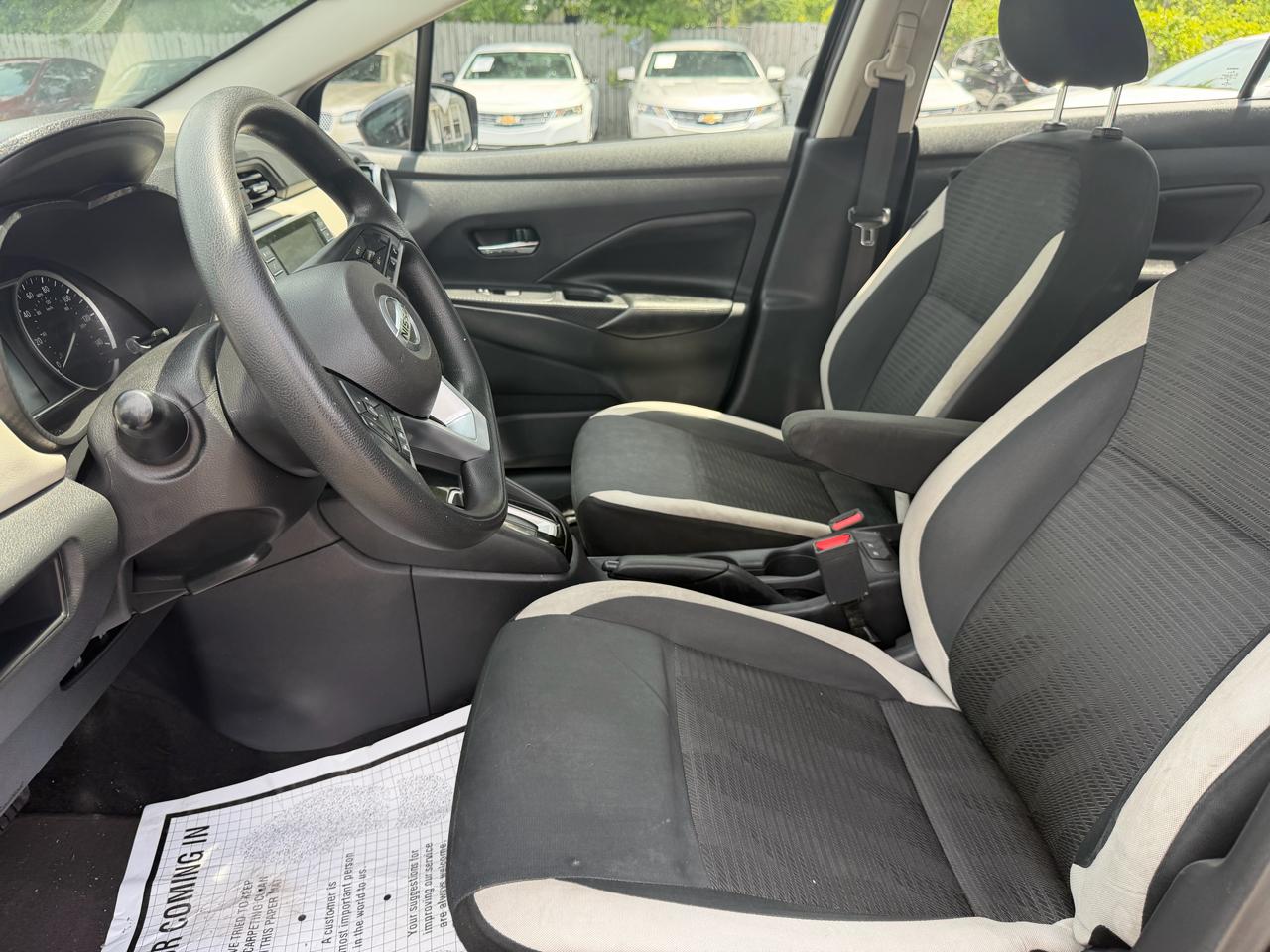 Nissan Versa SV CVT 2020