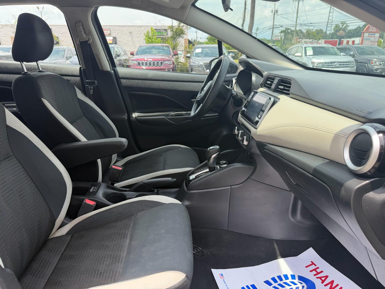 Nissan Versa SV CVT 2020