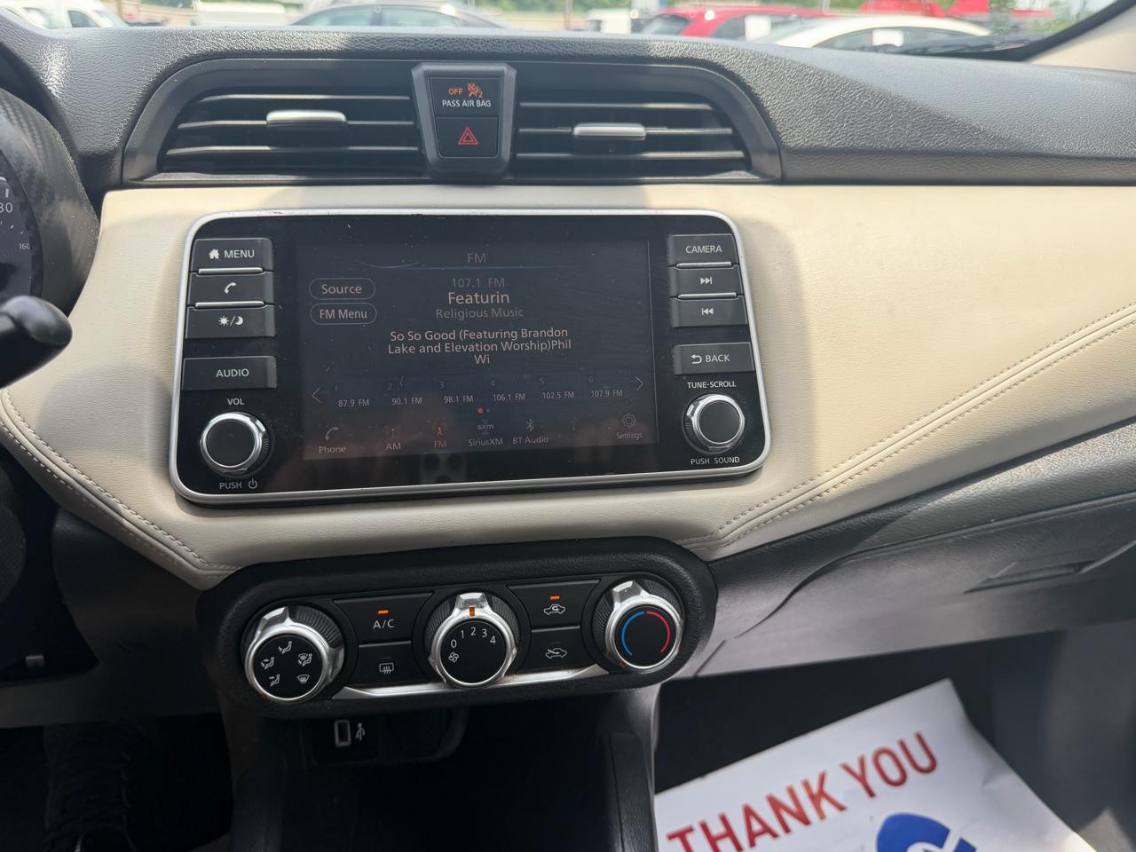 Nissan Versa SV CVT 2020