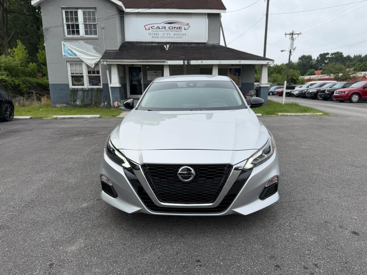 Nissan Altima 2.5 SV Sedan 2022
