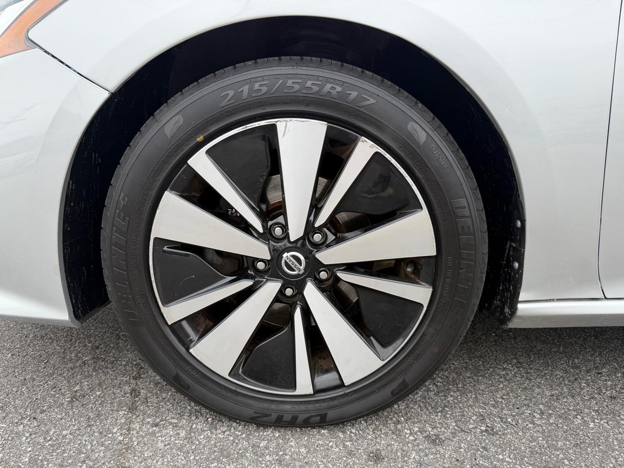 Nissan Altima 2.5 SV Sedan 2022