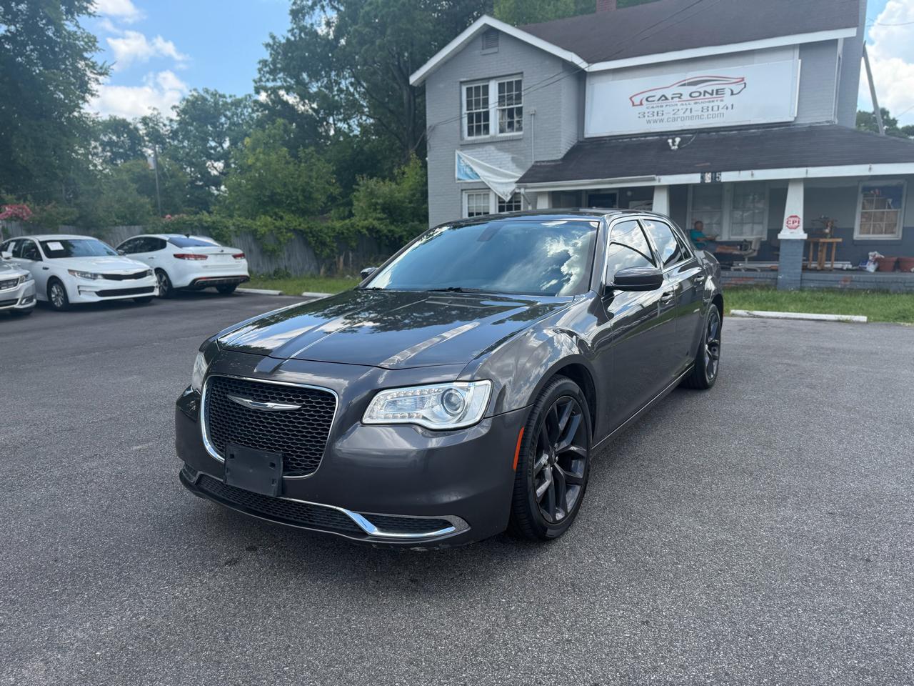 2016 Chrysler 300 4dr Sdn Limited RWD
