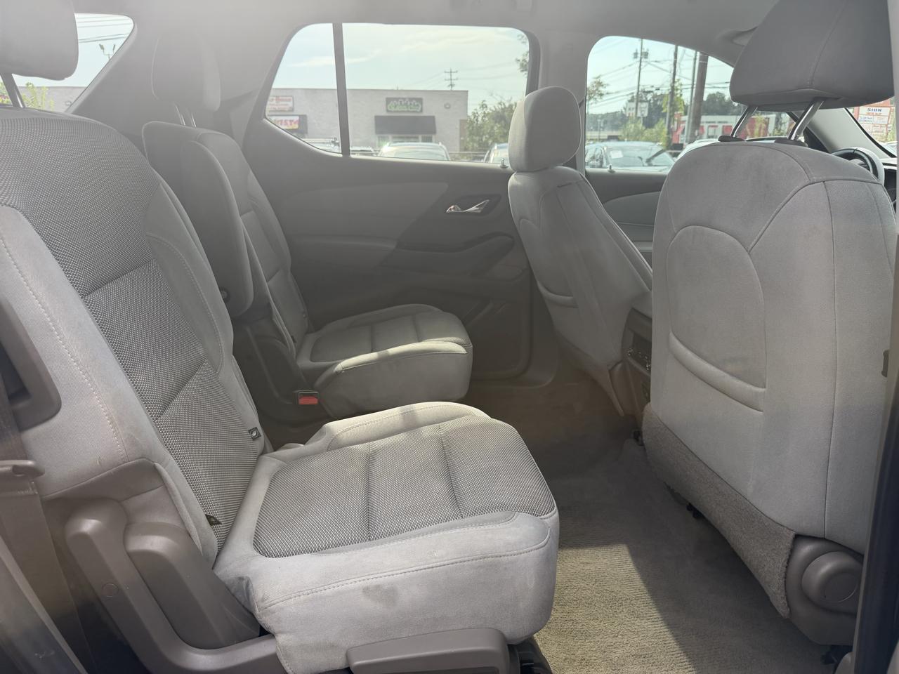 Chevrolet Traverse FWD 4dr LT Cloth w/1LT 2021