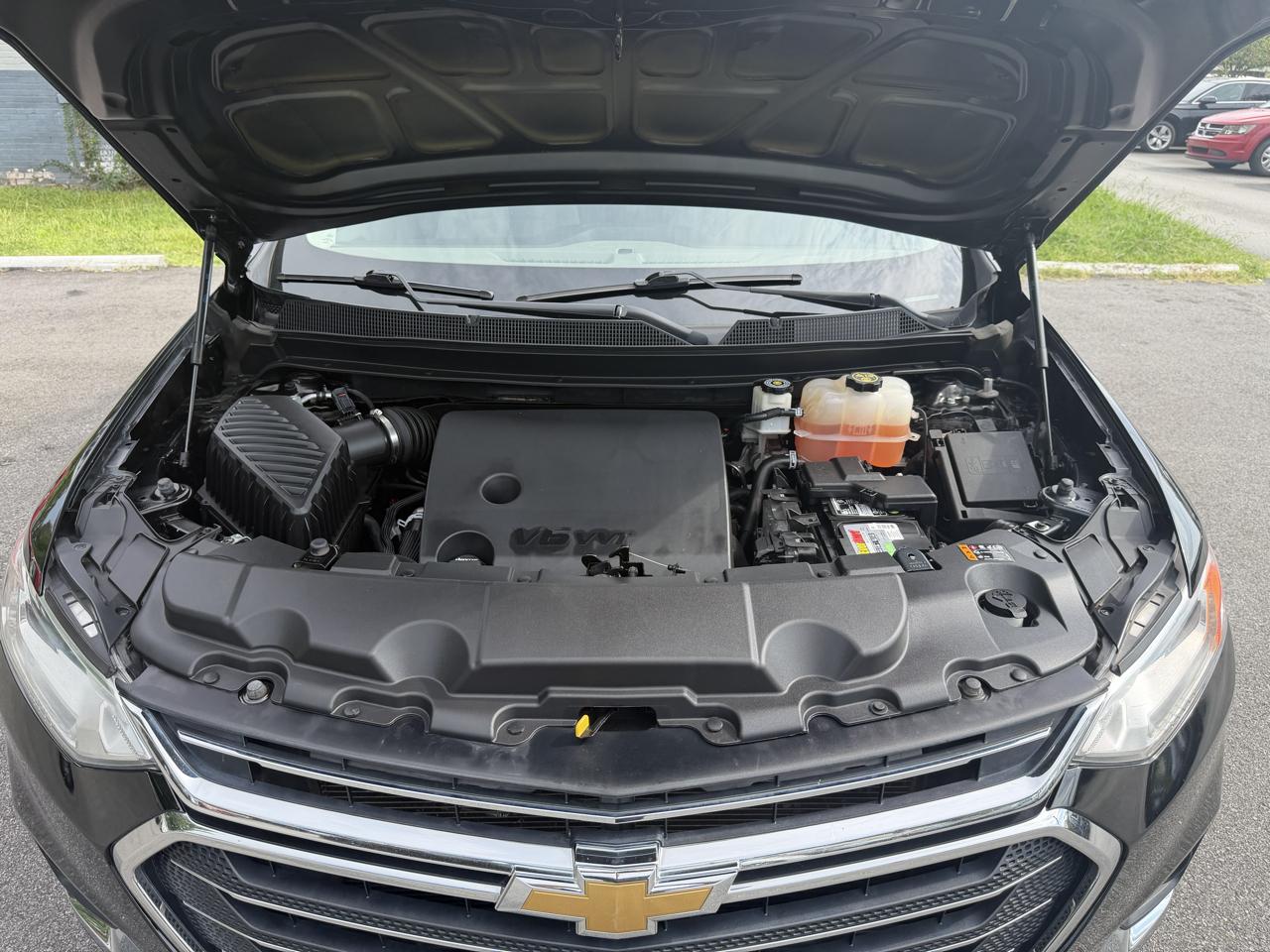 Chevrolet Traverse FWD 4dr LT Cloth w/1LT 2021