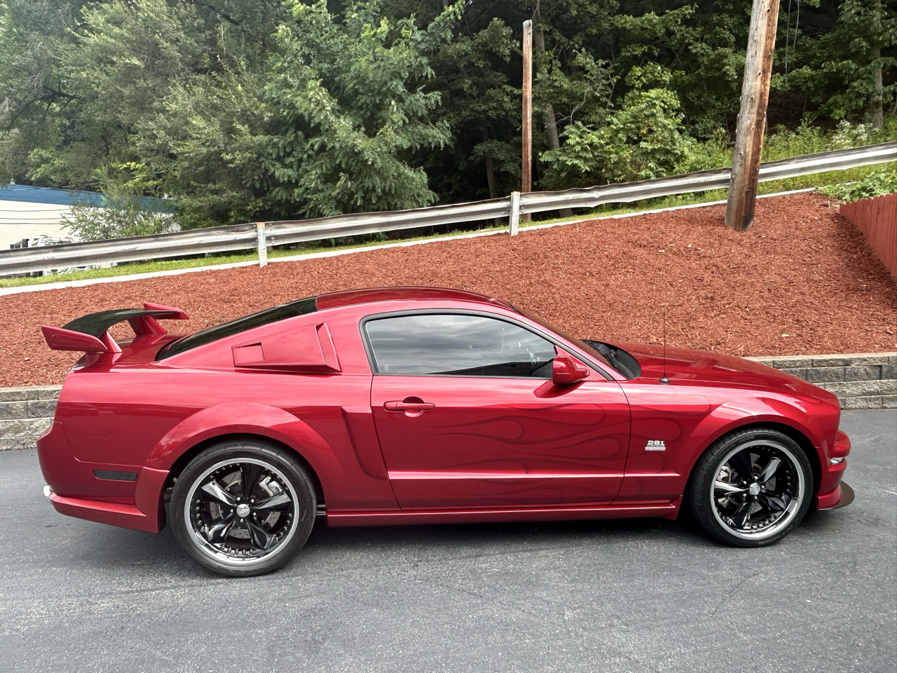 Ford Mustang 2dr Cpe GT Deluxe 2007