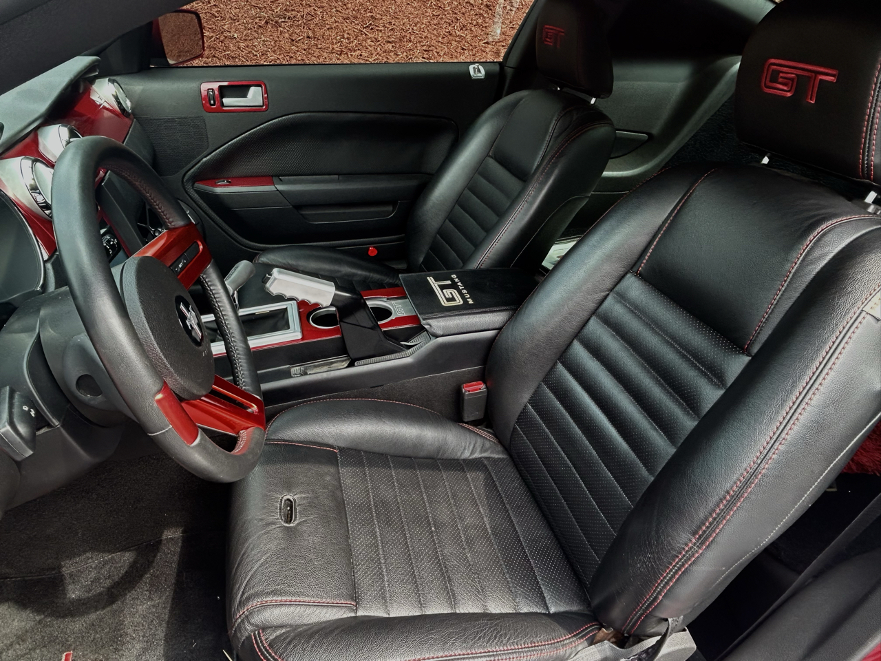 Ford Mustang 2dr Cpe GT Deluxe 2007