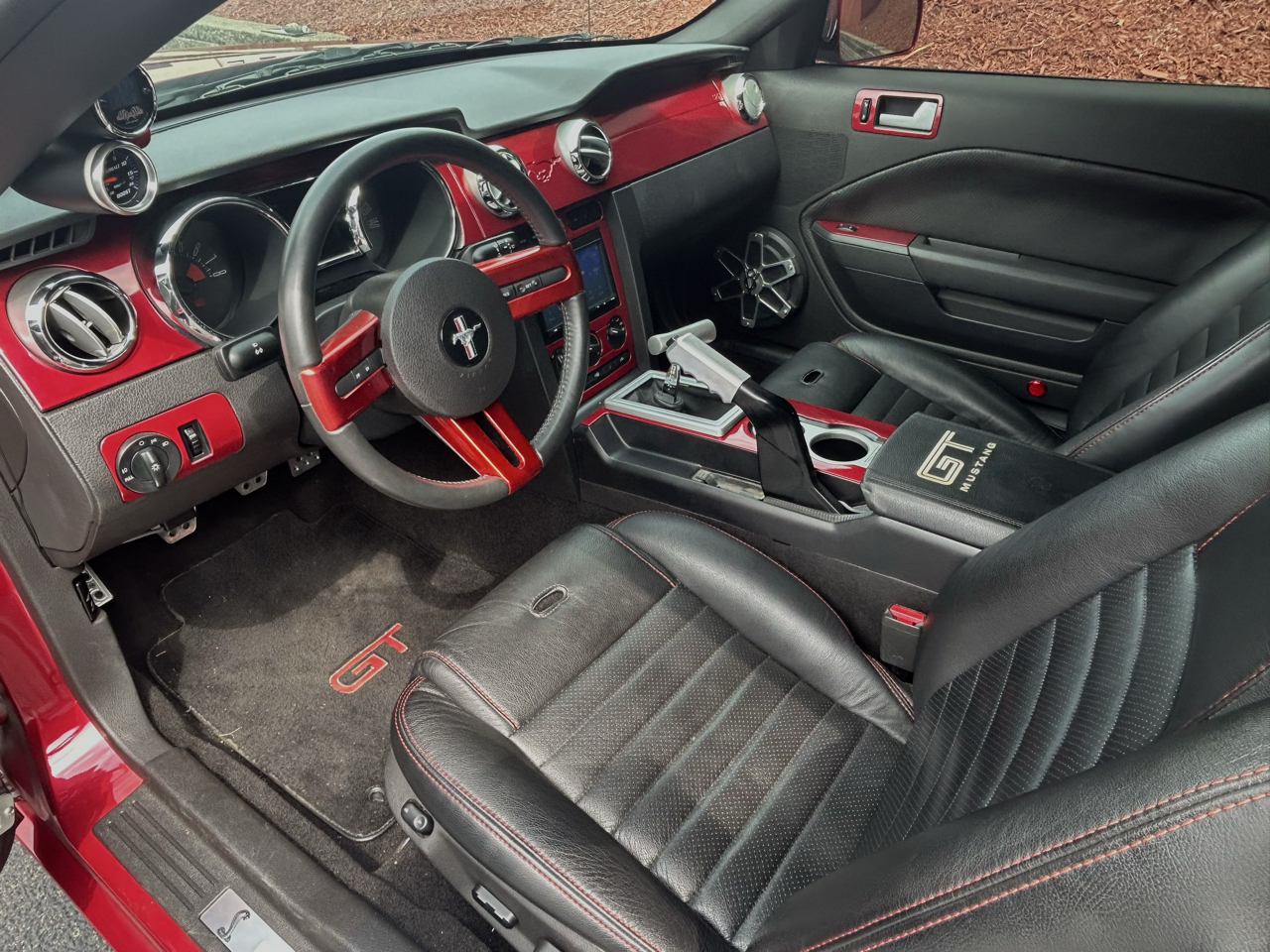 Ford Mustang 2dr Cpe GT Deluxe 2007