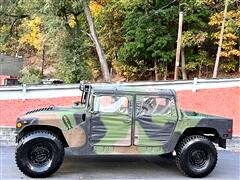 2009 AM General Humvee 