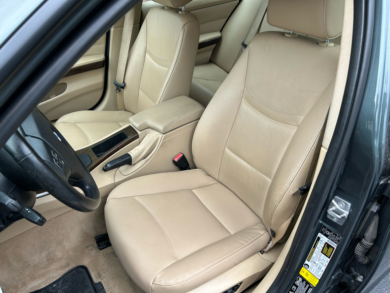 BMW 3 Series 4dr Sdn 328i xDrive AWD 2011
