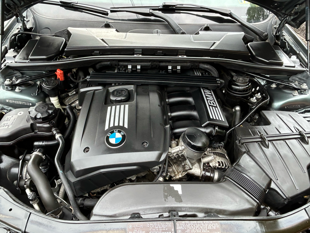 BMW 3 Series 4dr Sdn 328i xDrive AWD 2011
