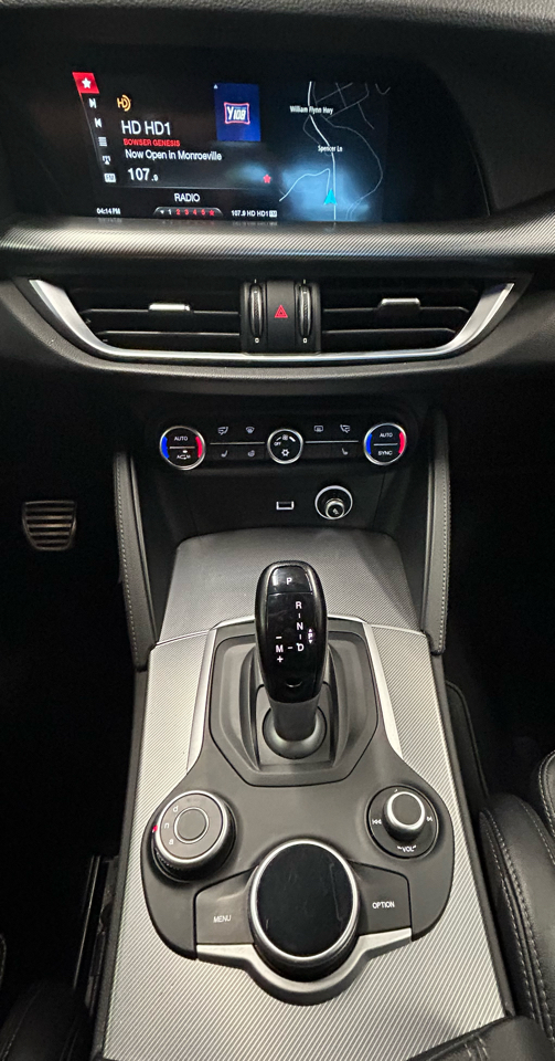 2018 Alfa Romeo Stelvio Ti Sport photo 14