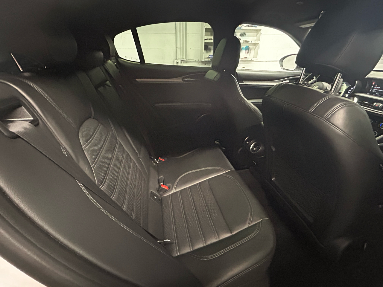 2018 Alfa Romeo Stelvio Ti Sport photo 20