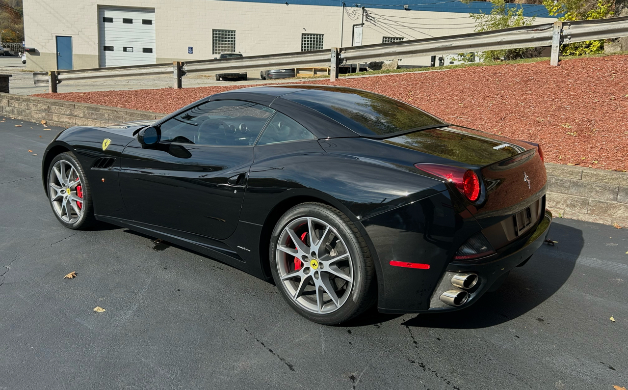 2012 Ferrari California photo 3