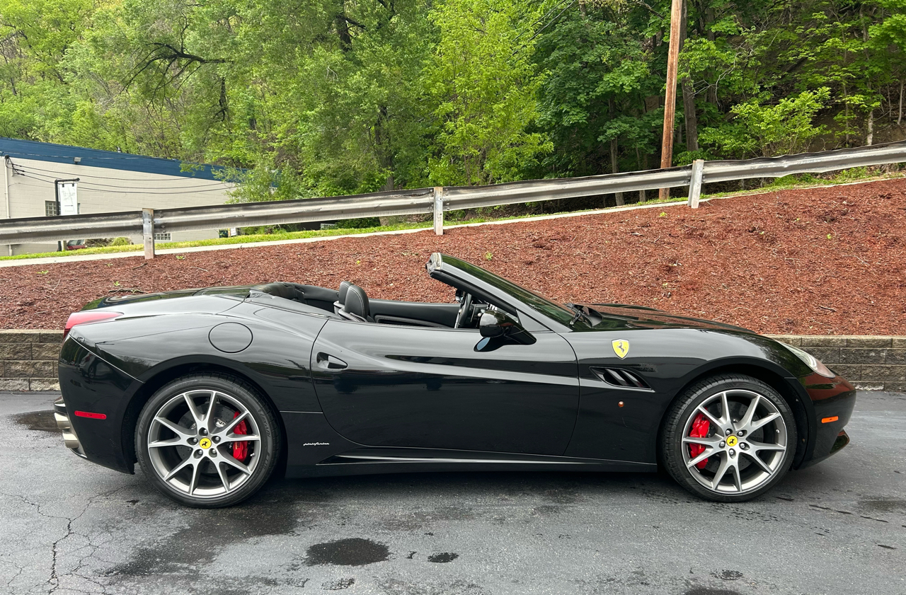 Ferrari California 2dr Conv 2012