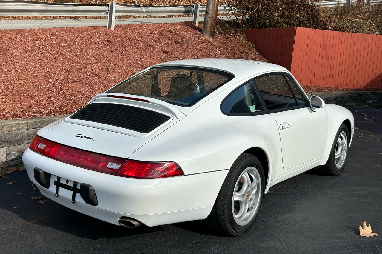 Porsche 911 Carrera 2dr Coupe Carrera Tiptronic 1995