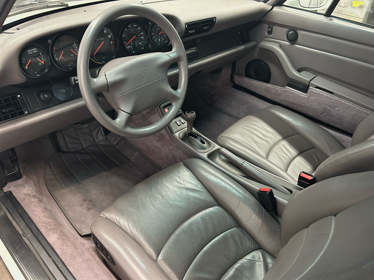 Porsche 911 Carrera 2dr Coupe Carrera Tiptronic 1995