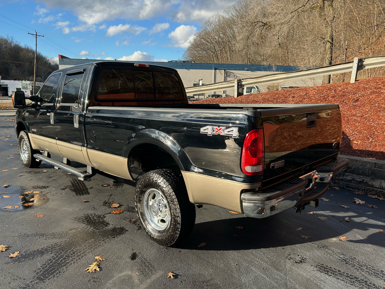 Ford Super Duty F-350 SRW Crew Cab 156" Lariat 4WD 2004
