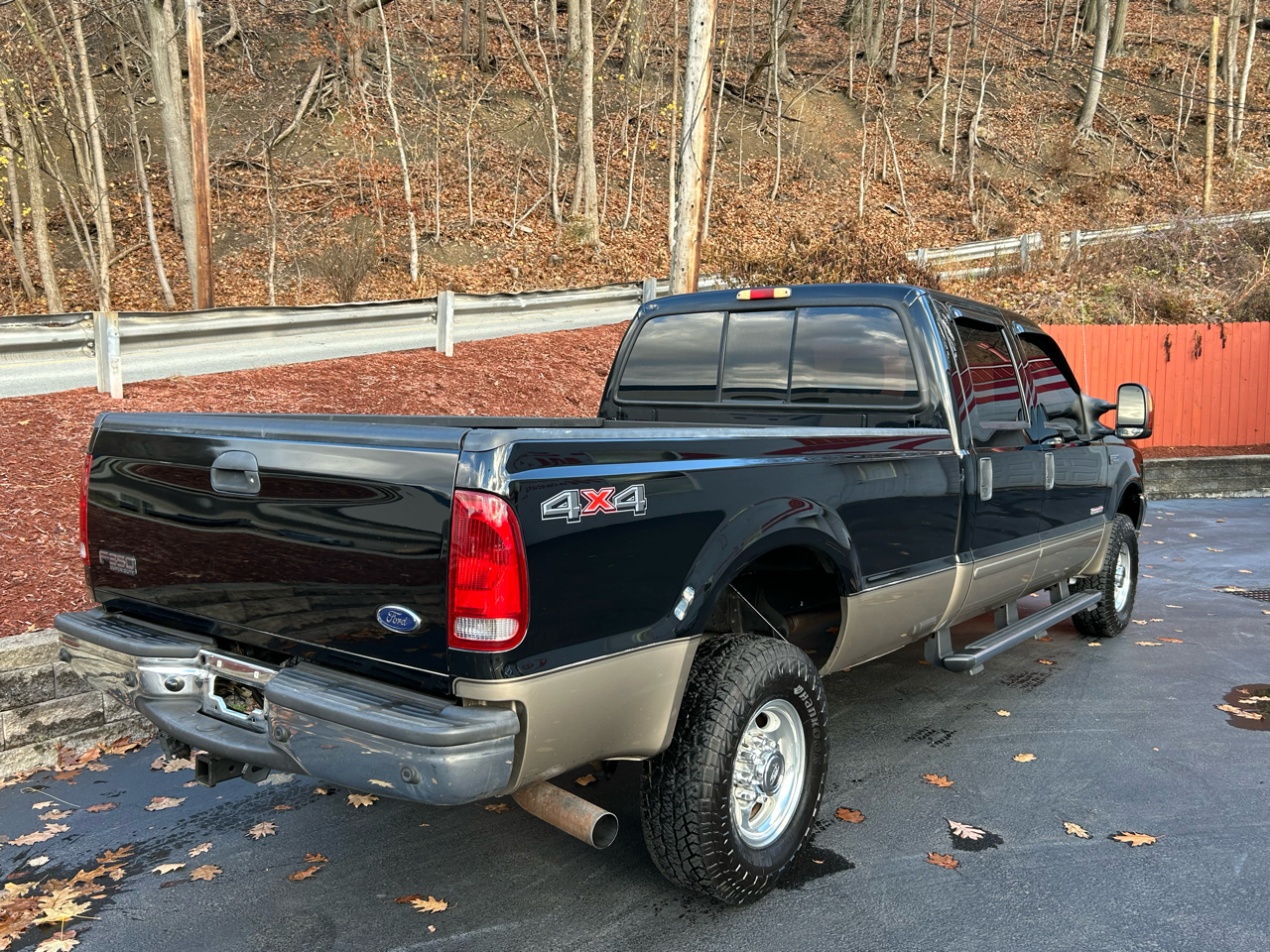 Ford Super Duty F-350 SRW Crew Cab 156" Lariat 4WD 2004