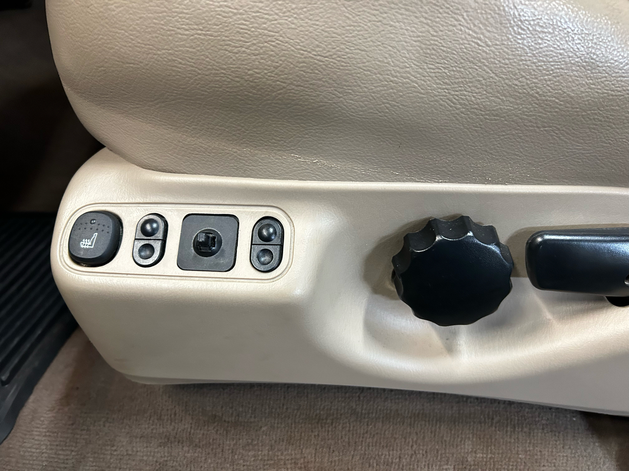 Ford Super Duty F-350 SRW Crew Cab 156" Lariat 4WD 2004