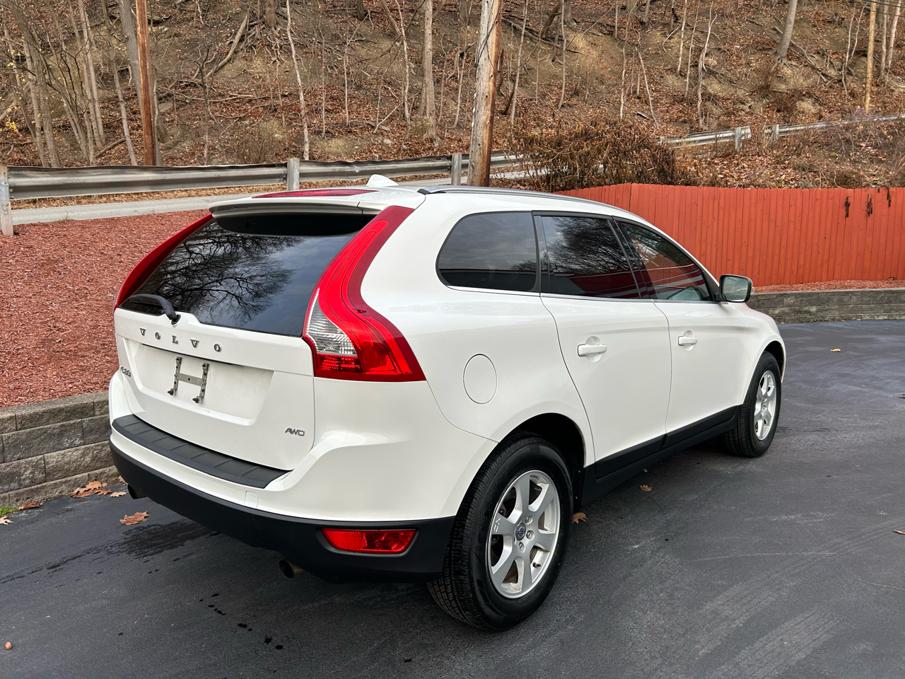 2011 Volvo XC60 photo 3