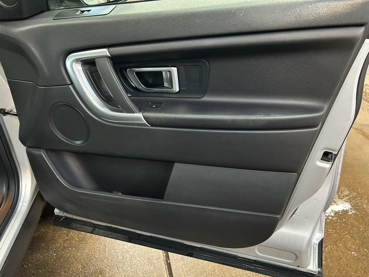 Land Rover Discovery Sport AWD 4dr SE 2016