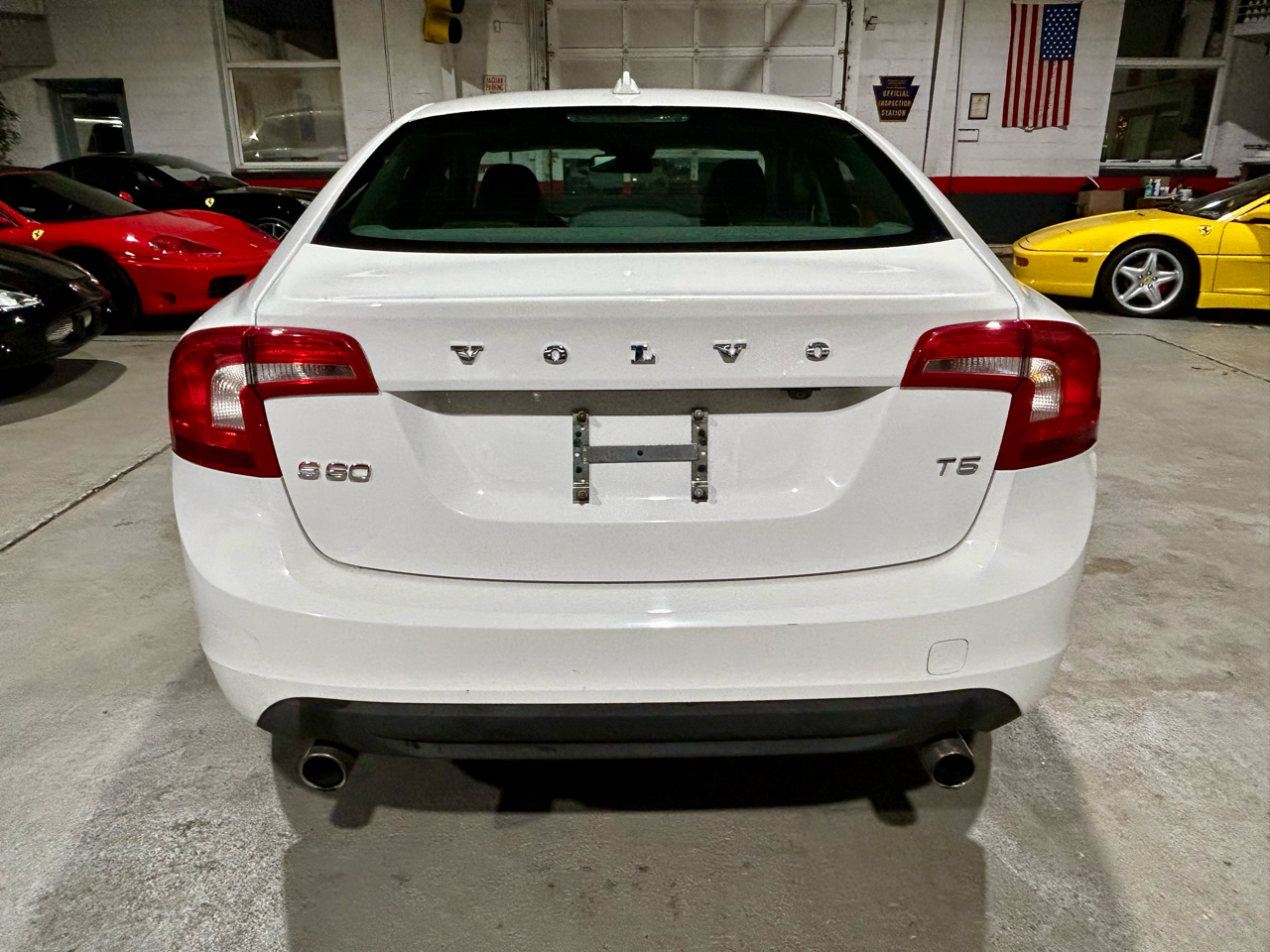 Volvo S60 FWD 4dr Sdn T5 2012