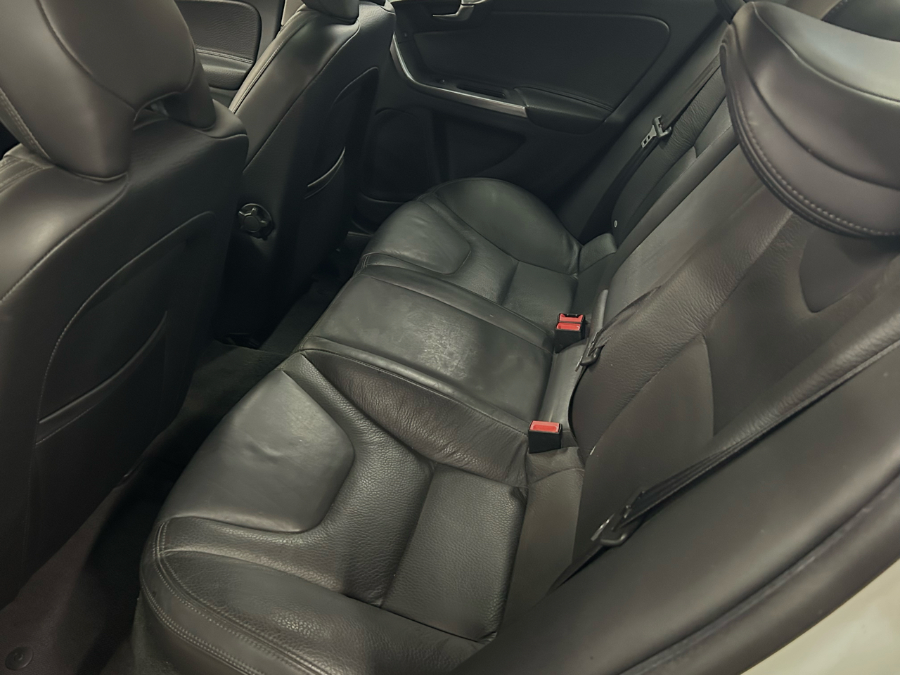 Volvo S60 FWD 4dr Sdn T5 2012