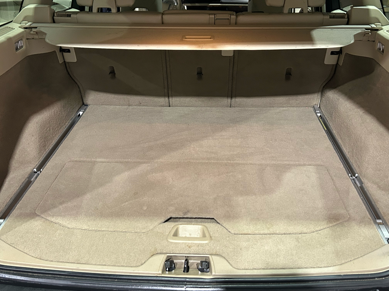 Volvo XC70 4dr Wgn 3.2L PZEV 2012