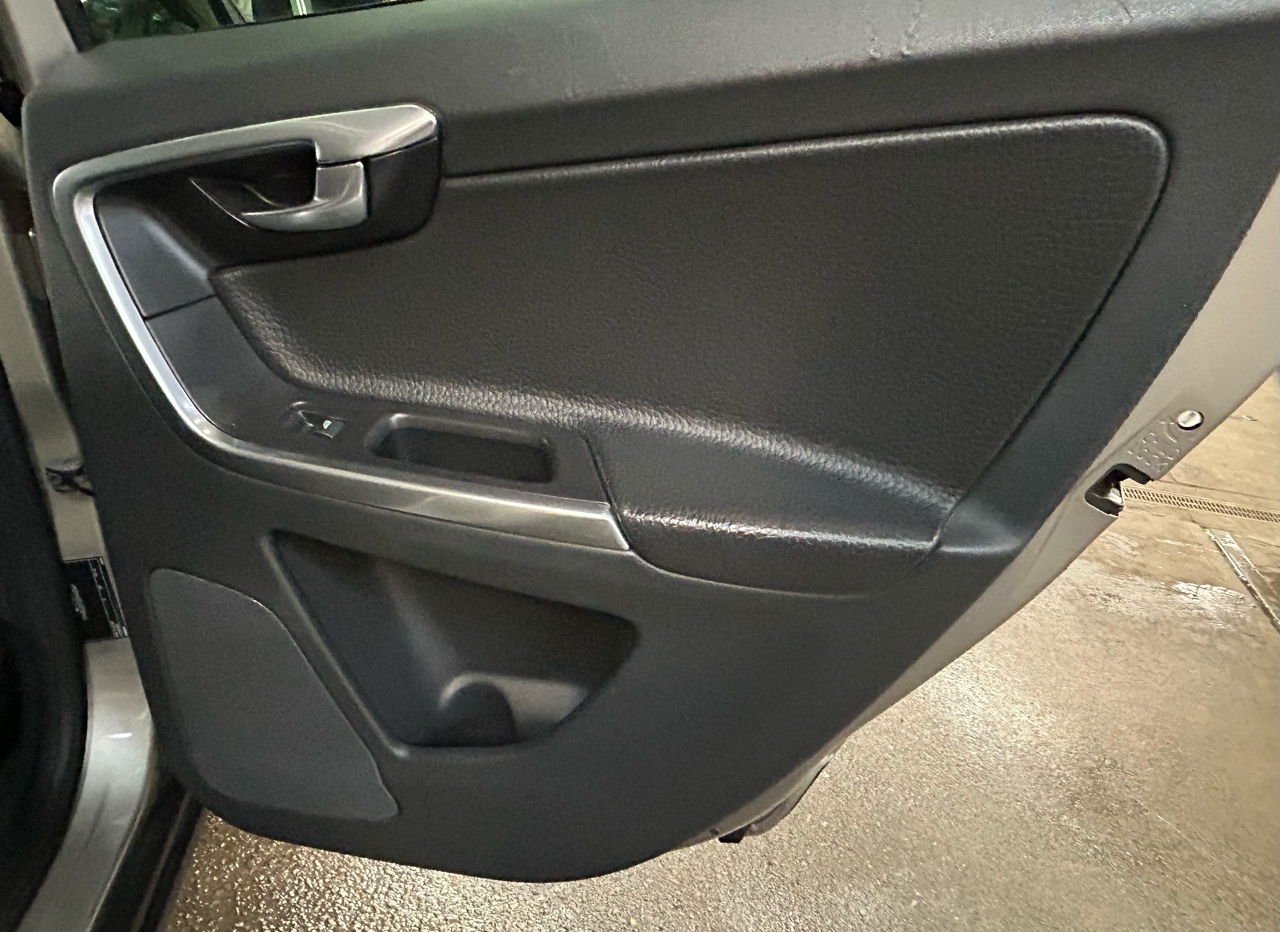 Volvo XC60 AWD 4dr T6 2013