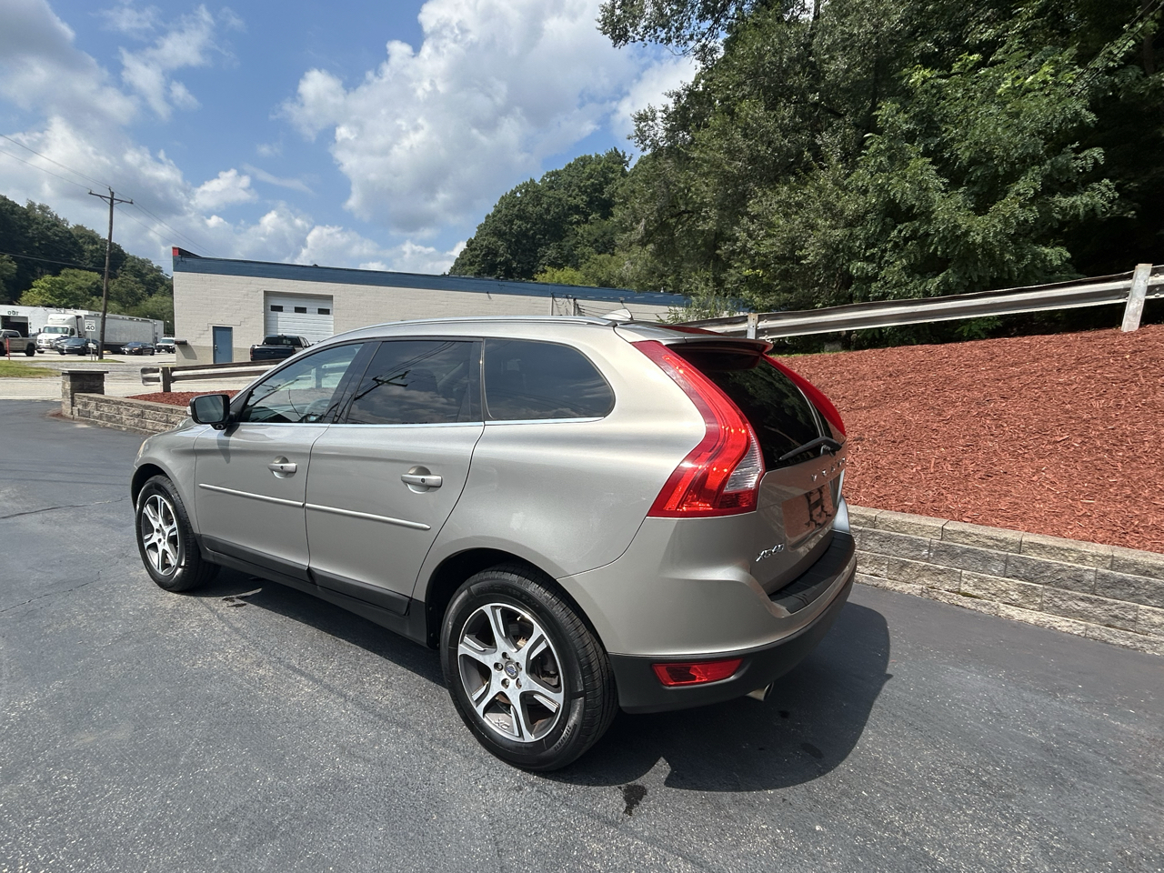 Volvo XC60 AWD 4dr T6 2013