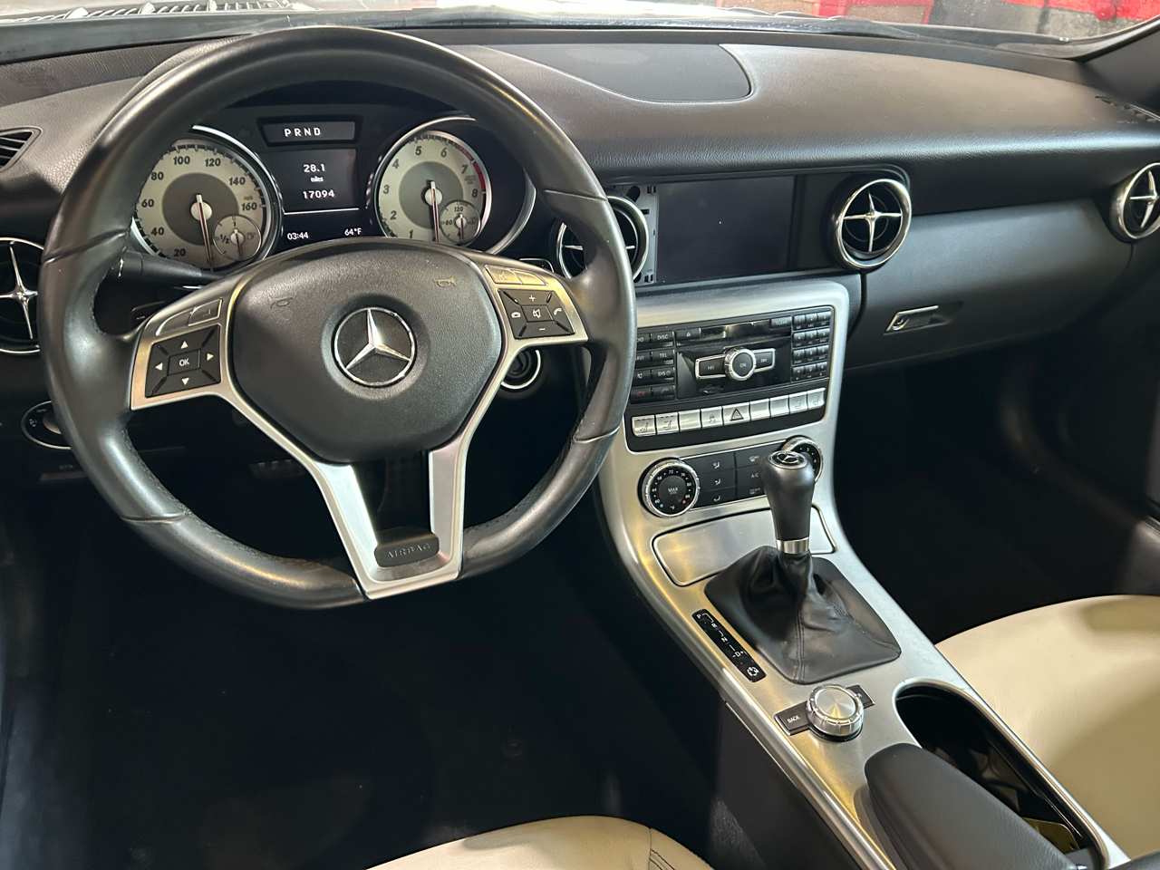 Mercedes-Benz SLK-Class 2dr Roadster SLK 350 2012