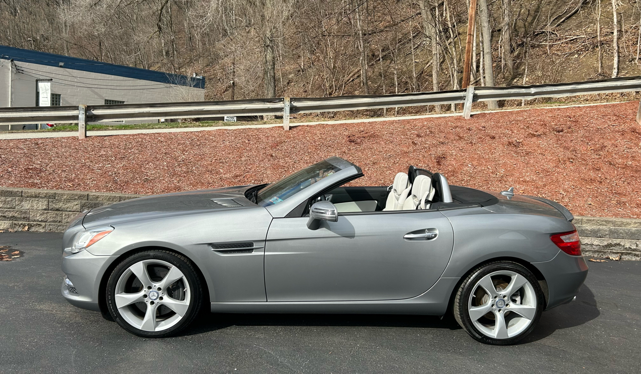 Mercedes-Benz SLK-Class 2dr Roadster SLK 350 2012